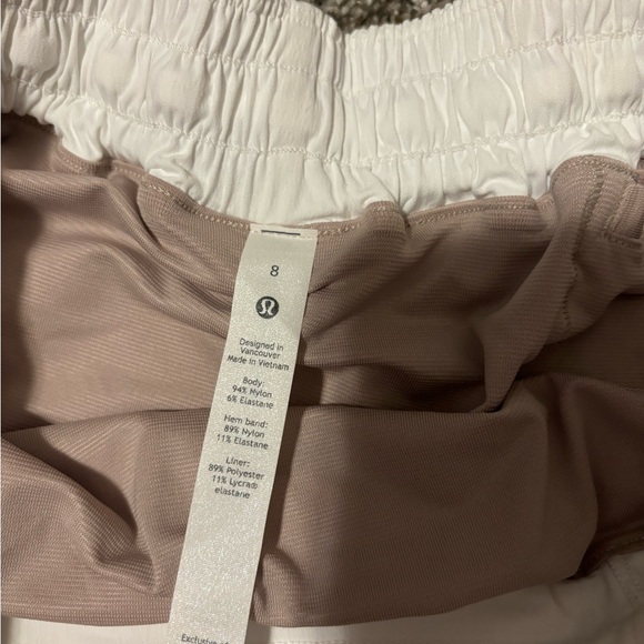 Lululemon Hotty Hot LR 4” Lined Shorts - Picture 3 of 3